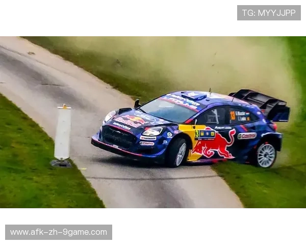 英国WRC站:湿滑山路考验车手极限 英国WRC站:湿滑山路考验车手极限